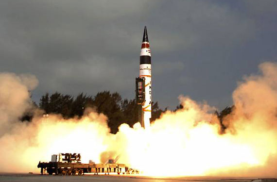 بھارت کا ایٹمی صلاحیت سے لیس اگنی-5 میزائل کا کامیاب تجربہ، چین اور پاکستان کیلئے نیا چیلنج