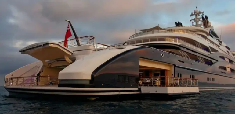 سعودی ولی عہد محمد بن سلمان نے 48 گھنٹوں میں 550 ملین ڈالر کا سپر یاٹ خرید کر بل گیٹس کو پیچھے چھوڑ دیا